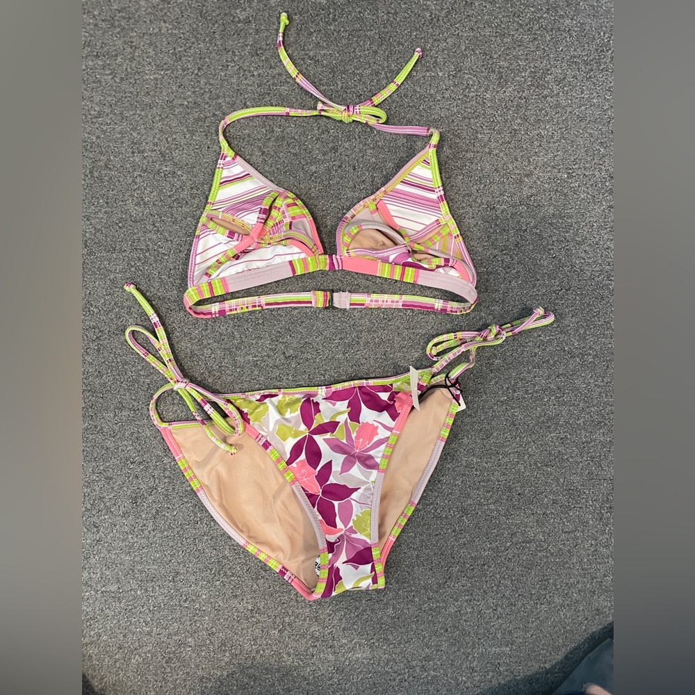 Rosa Cha size Large Pink and Green Floral Bikini Set